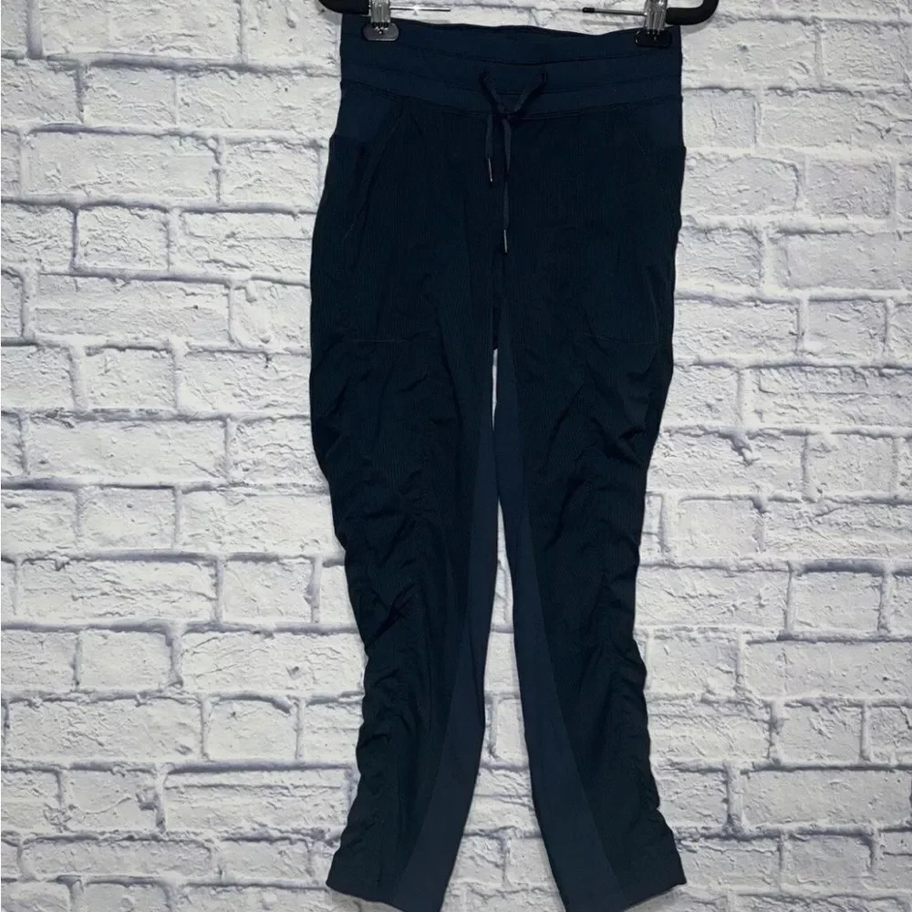 Lululemon Street To Studio Pant II  Size 4